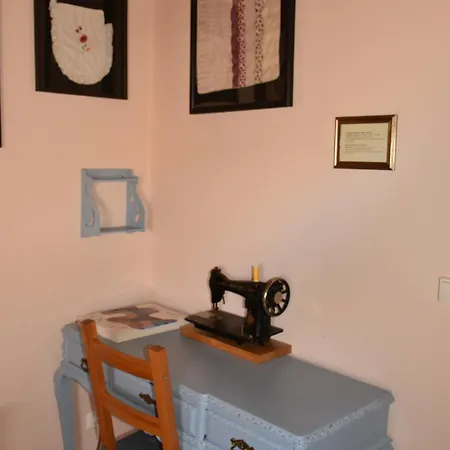 Hostel Small *